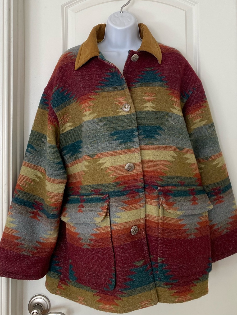 Vintage Aztec Wool Blend Native Navajo Pattern M Chore Coat 90s Southwest Ranch
